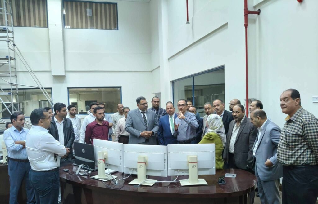 الكهرباء تبحث تعزيز السلامة المهنية بمصر الوسطى