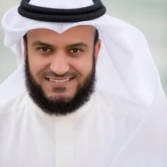 العفاسي يشعل الجدل بـ«تبت يدين إيران»