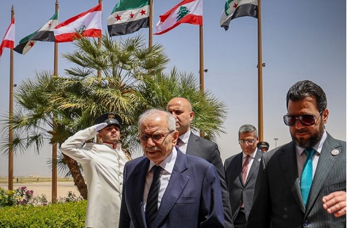 نواف سلام يصل دمشق في زيارة رسمية لتعزيز التعاون بين لبنان وسوريا