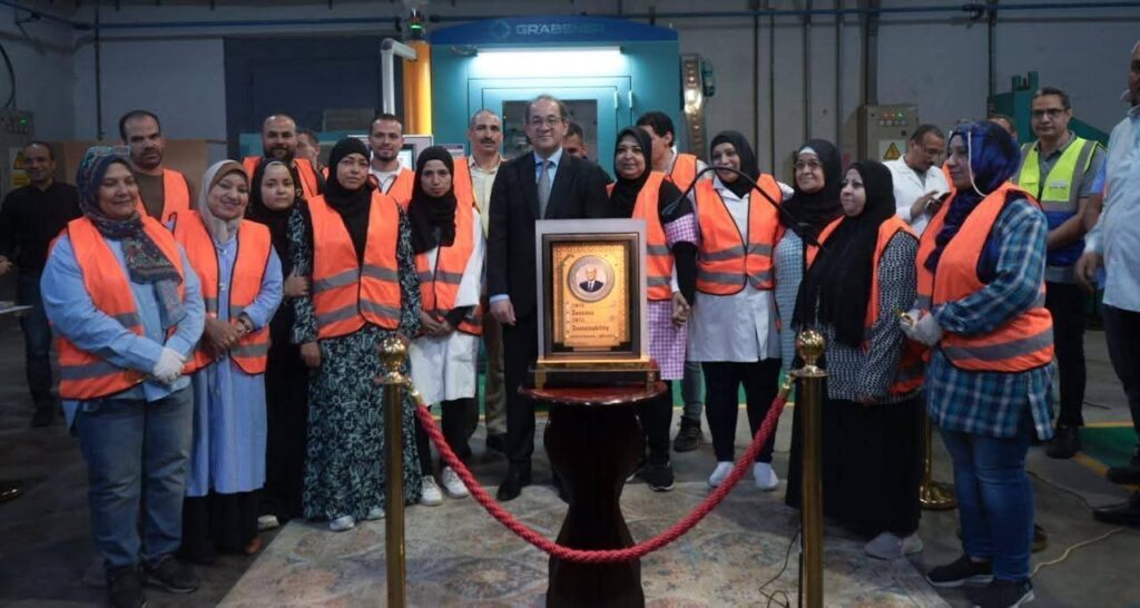 وزير المالية يشيد بسك العملة ويؤكد تطوير الصناعة الوطنية