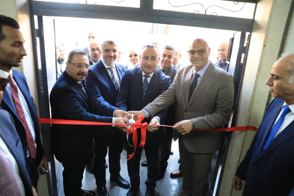 وزير التعليم العالي يفتتح مشروعات صحية بجامعة الإسكندرية بـ632 مليون جنيه