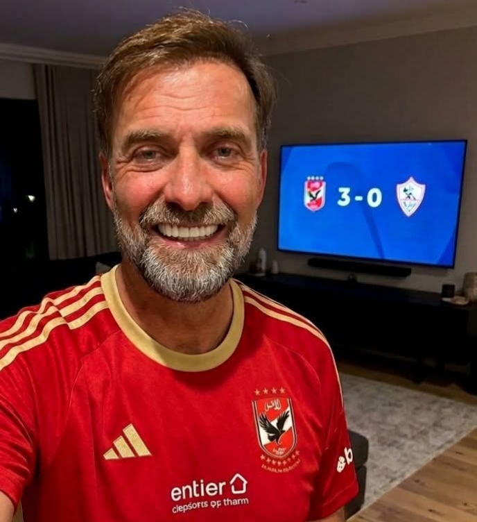 يورغن كلوب يشعل السوشيال ميديا بعد احتفاله بفوز الأهلي على الزمالك