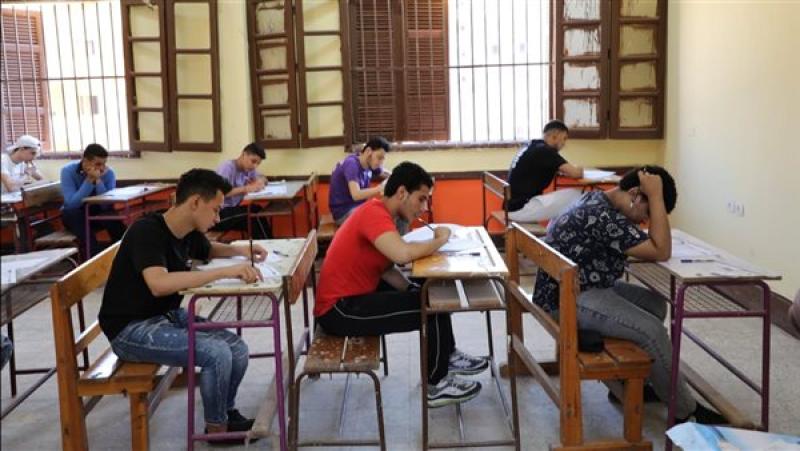 امتحانات الثانوية العامة 2026.. المواد المتبقية وموعد انتهاء الاختبارات