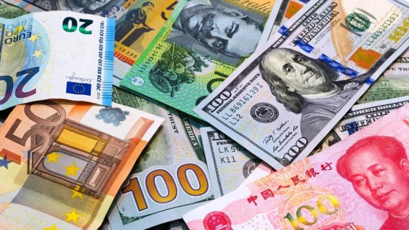 استقرار أسعار العملات الأجنبية والعربية أمام الجنيه بالبنوك المصرية