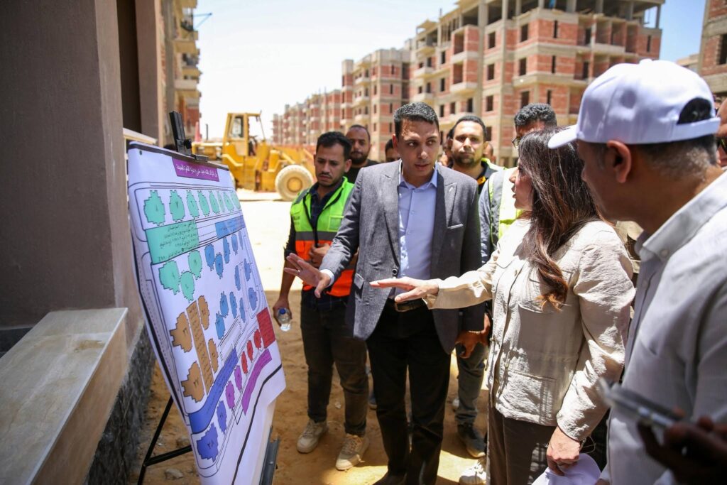 وزيرة الإسكان تتفقد “ديارنا” بالقاهرة الجديدة وتشدد على جودة التنفيذ