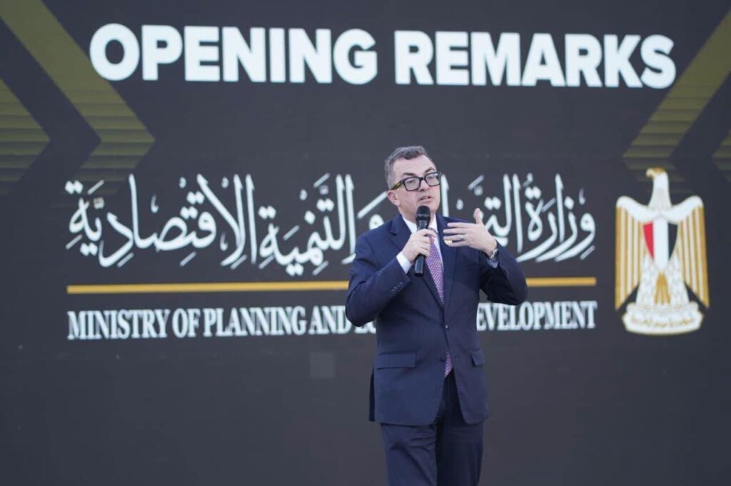 وزير التخطيط .. يطلق مبادرة تيك توك ورايز أب لدعم الناشئين