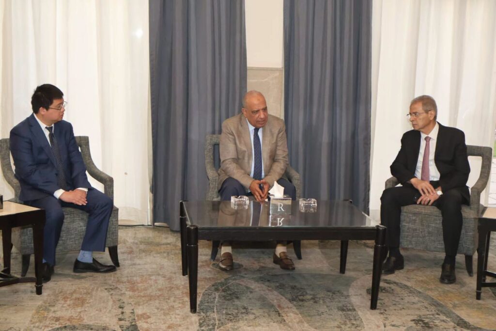وزير الكهرباء يشهد انطلاق أول مصنع لتوربينات الرياح ومشروع 2000 ميجاوات