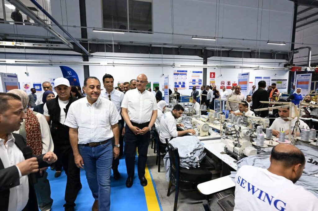 مدبولي يفتتح مصنع “چيد تكستايل” باستثمارات تقترب من نصف مليار جنيه