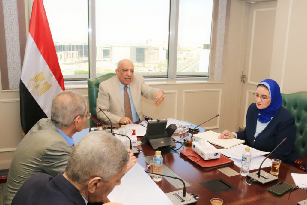 وزير الكهرباء يراجع تشغيل الشبكة الموحدة ويؤكد استقرار الإمدادات